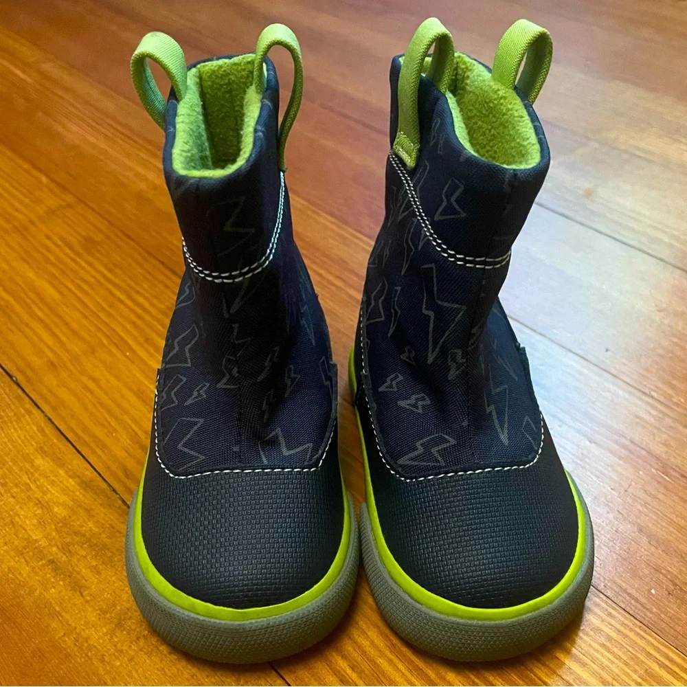 See Kai Run Lightening Bolt Boots Size 4